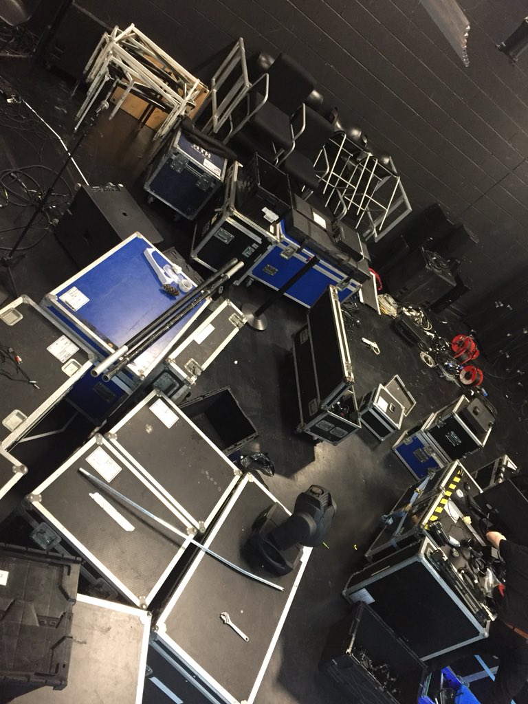 production_brad's tweet photo. Well that’s the end of #Lincolnhootenanny and the get out done. Thanks to everyone involved @lincoln_college and ex production students that helped. #production #lighting #teamwork https://t.co/o5yuJCpScJ
