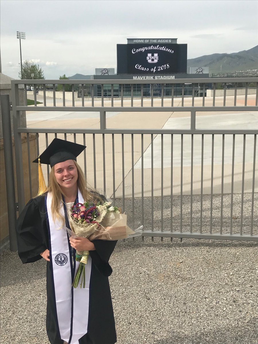 drewjay's tweet photo. Congrats Bailey - a degree in plant science and mediocre football watching https://t.co/7xiuAmnCUY