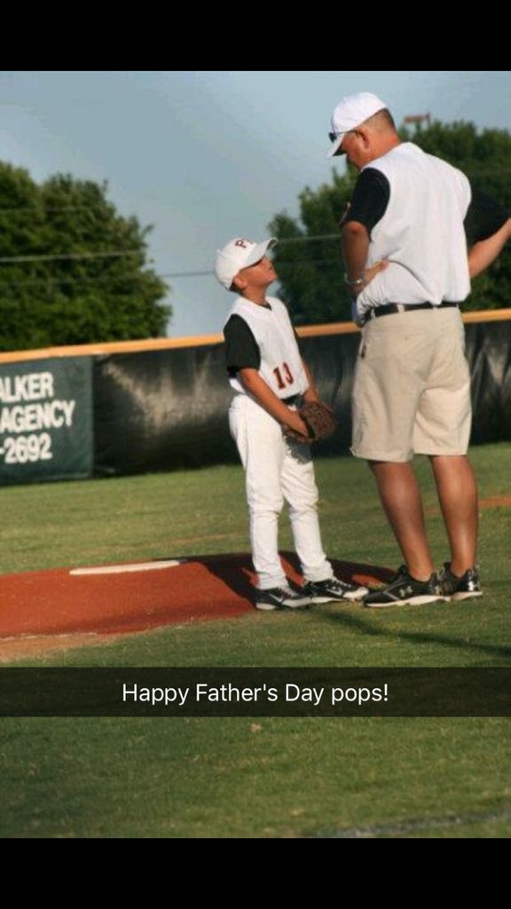 micwalker13's tweet photo. What a honor to play my 4 years of baseball at Pilot Point. Thank you to all my coaches I’ve had along the way. Y’all all taught me a lot in 4 years. My season was rocky and didn’t end the way I wanted it too but my career isn’t over yet. Once a Bearcat always a Bearcat. #othn https://t.co/pbT6Ih28rf