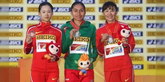 TecNM_MX's tweet photo. Lupita González, @OrgulloTecNM conquista Bicampeonato en prueba de 20Kms marcha en Taicang, China.  @SEP_mx  #TecNM @ITTLA_MX https://t.co/9mxBqMBcD7