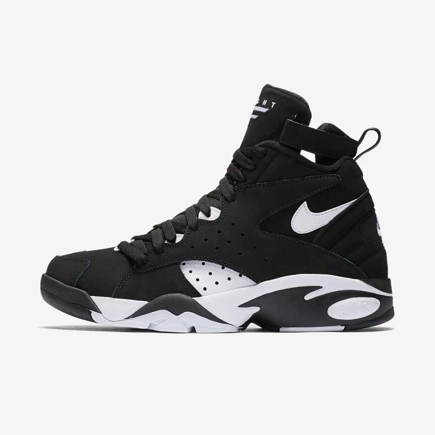 mpho86561120's tweet photo. Nike pls like and Retweed 🙏🙏🙏🙏🙏🙏 https://t.co/had9JxYvuo