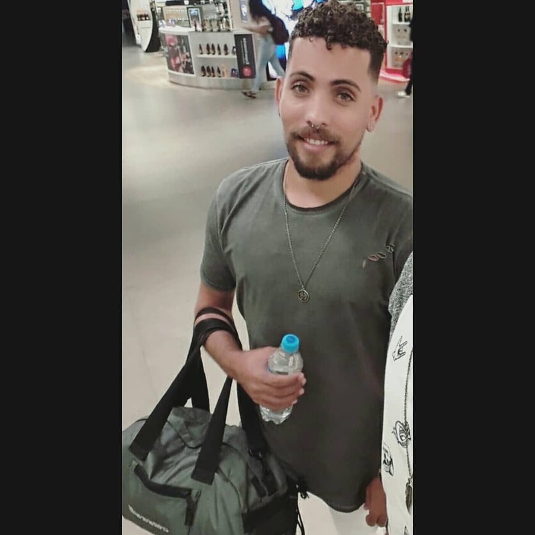 eucarvalholc's tweet photo. Eu sou o meu maior incetivador dos meus próprios sonhos, sou dependente do meu próprio eu. ❤👉📷
#welcome #rj40graus🌞 #guarulhos #boy #picture #moda #gpmsmodels #smile #forever21 #instapic #instagood #happyday #follow4follow #like4like #mylife #single https://t.co/XgsO2wr2BU