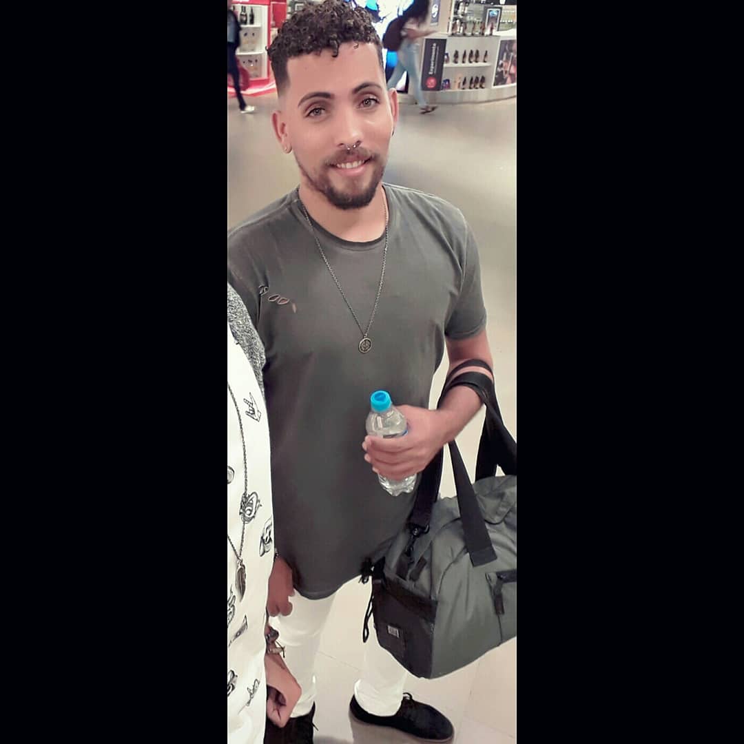 eucarvalholc's tweet photo. Eu sou o meu maior incetivador dos meus próprios sonhos, sou dependente do meu próprio eu. ❤👉📷
#welcome #rj40graus🌞 #guarulhos #boy #picture #moda #gpmsmodels #smile #forever21 #instapic #instagood #happyday #follow4follow #like4like #mylife #single https://t.co/XgsO2wr2BU