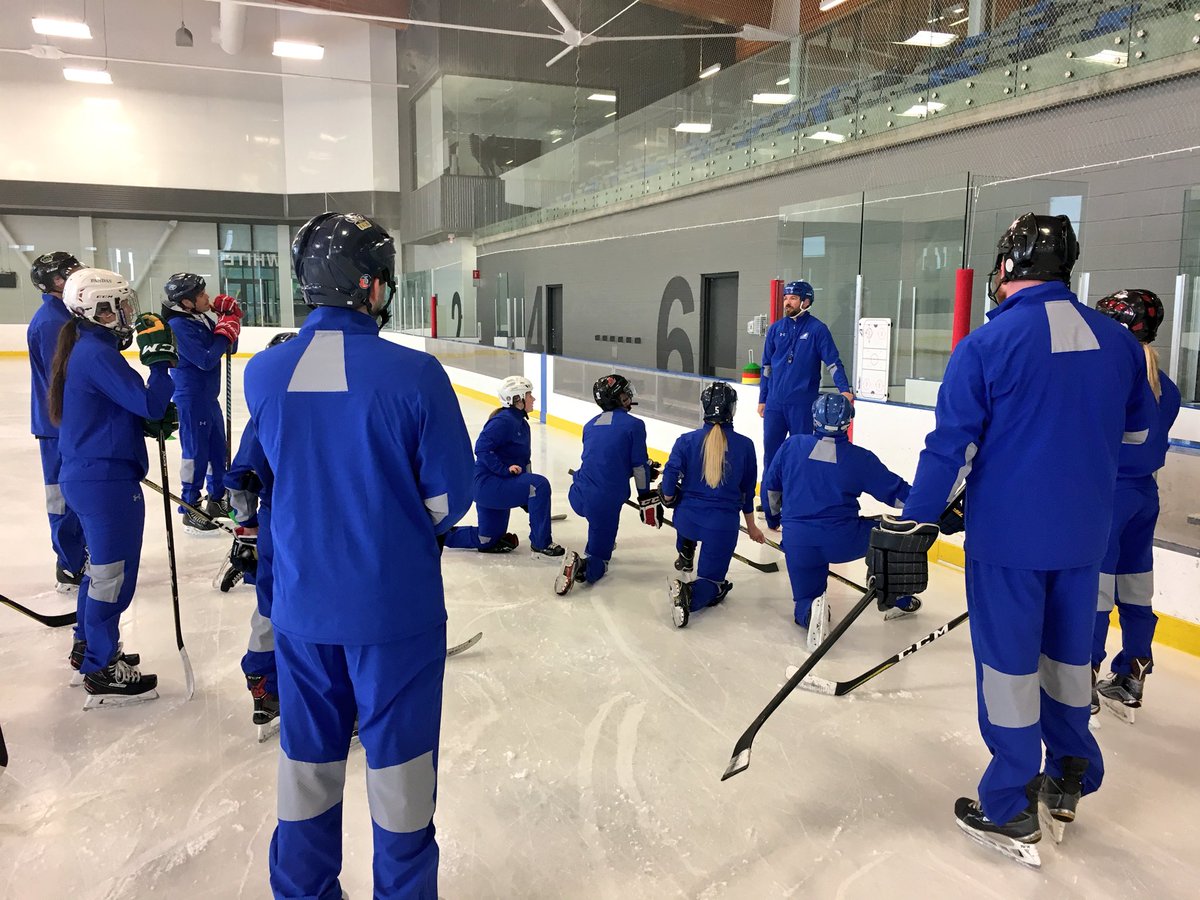 HockeyAlberta's tweet photo. Another great day with some future bench-bosses at our Future Leaders Development program in Edmonton! #LeadingOurLeaders #HockeyForLife https://t.co/FRyhdI9qos
