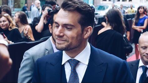 Henry Cavill is a blessing to this world and I just wanna say Happy Birthday to him for the millionth time  