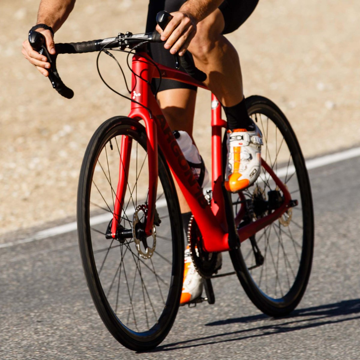 Argon18bike's tweet photo. .@bikeradar's verdict on our #KryptonCS says it all: "A clever chassis and smart ride. One of 2018’s best new bikes". Read more➡https://t.co/VLRou5nWU4 https://t.co/t3LKT6uZyA