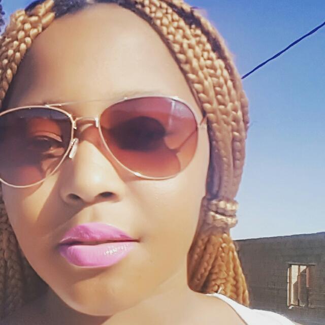 ThandyZee's tweet image. 😮😮🙄