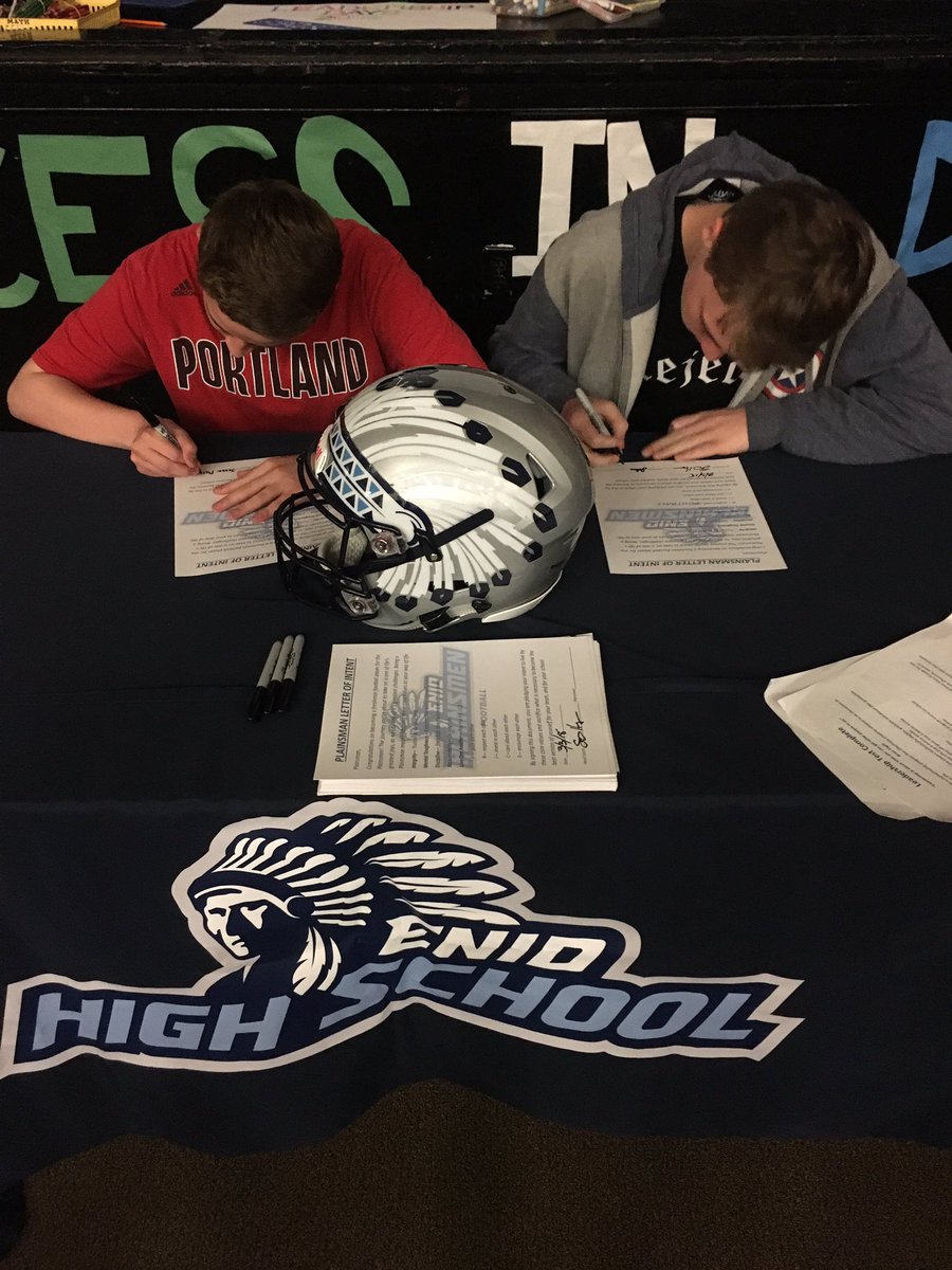 EnidStrength's tweet photo. Emerson signing day was a success! #PlantTheFlag #IMDAL https://t.co/jaJZCWy8KT