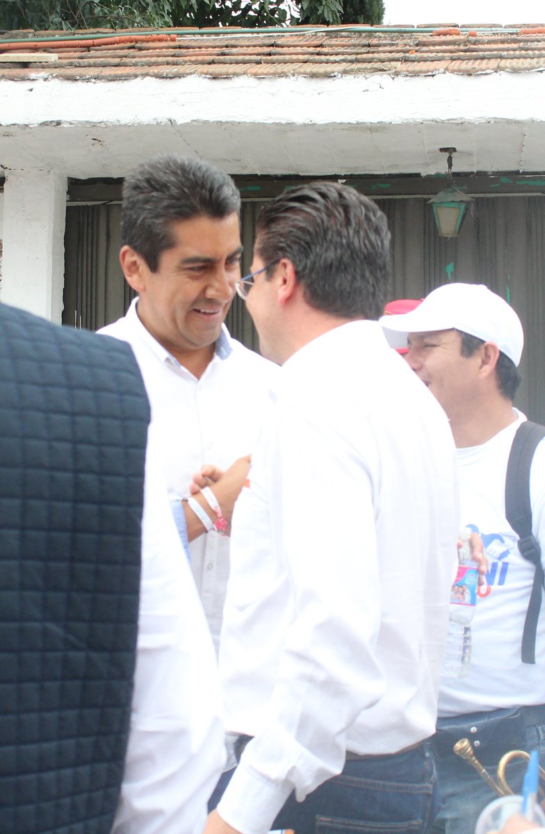 LaloZacatelco's tweet photo. Saludando a Julio y recordandole que el 1 de Julio le #Vamosaganar
#RescatemosCholula #VoyConLalo #VoyConManlio #VoyConVane
#PapáesPapá https://t.co/tG6DQK0oFh
