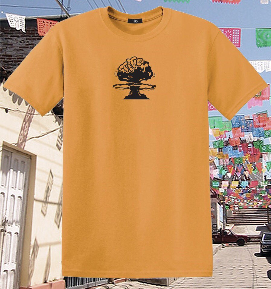 TITOSYNDICATEWW's tweet photo. 💣TITO 'NUKED' TEES ARE LIVE 💣
ONLY $5
💥COP IT WHILE ITS HOT💥
LINK BELOW 
🌐💀🌐

https://t.co/lFUgnkjRRU https://t.co/igbcYa3gQA