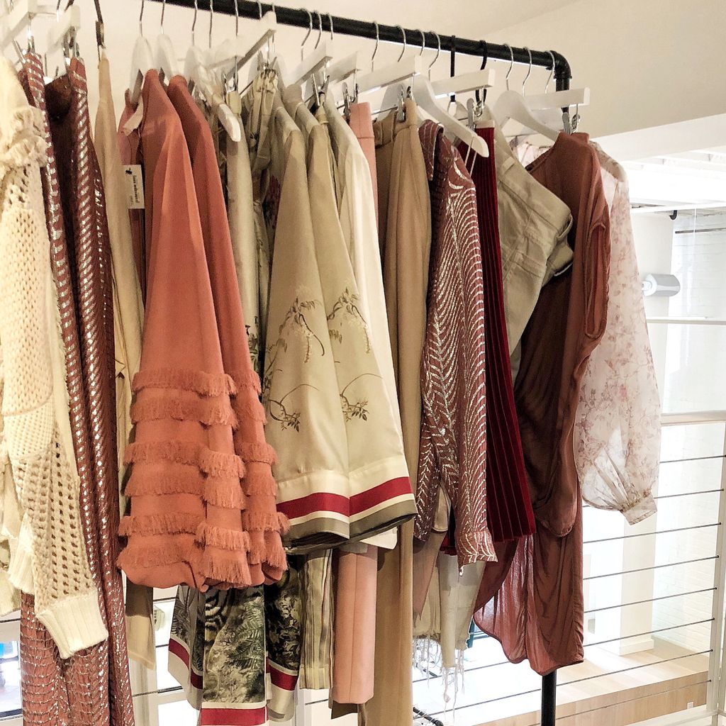 mgkstylist's tweet photo. MGK train never stops, even on Cinco de Mayo πpicking up basically everything at PIA because you can never have too many choices π #mgk #mgkstyle #fashionstylist https://t.co/QY1RnQwbJR