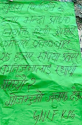 NeerajZimba's tweet photo. "#GTA हटाउ, #DGHC फर्काउ, #SixthSchedule लागु गर"
कालेबुङ गोरामुमो को युवाहरुले फुक्यो है संघर्षको बिकुल पोस्टरहरुको मार्फत आजदेखि अब सबैले फुक्नु पर्छ पहाडैभरि । यो त शुरुवातमात्र हो । GTA हटाउन अनि पहाड बचाउँनको लागी जे पनि गर्न GNLF पार्टी तयार छ । https://t.co/2IxYdNr0up