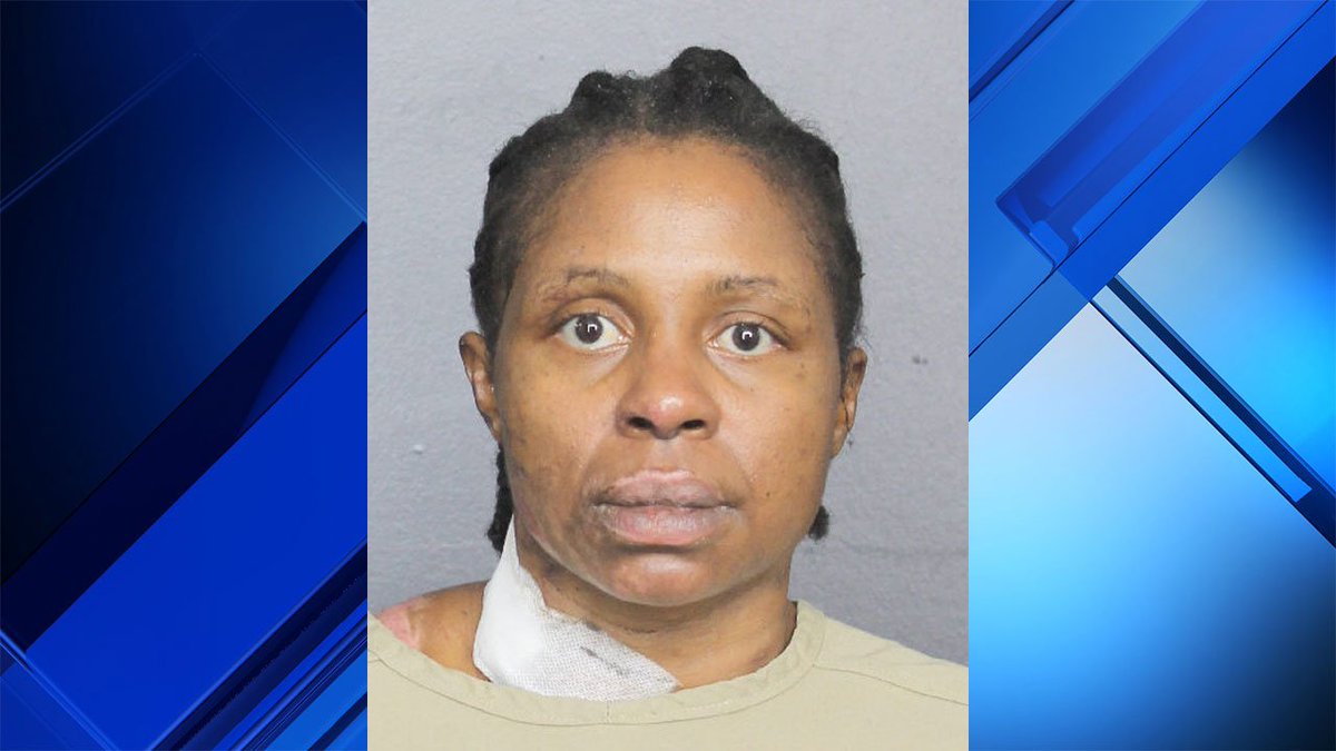 Woman who crashed into BSO station had recently lost custody of her children, report says bit.ly/2rkxIVE https://t.co/BWgRdM3sQn