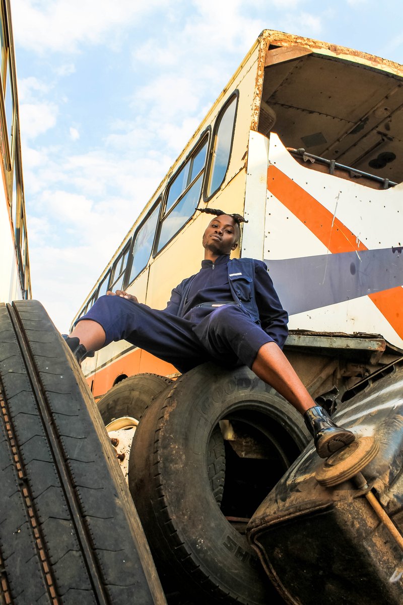 Khosto_Badass's tweet photo. More snaps from the @EyeInYouStyling first conceptual shoot. π
Photo Cred: @TheSeriesmaker
Check out more styling by I in U on these other social media platforms
Instagram: @Eyeinyou_styling
Facebook: I in U (@EyeInYouStyling)
#EyeInYouStyling #TheFashionRelatives https://t.co/NtLEXySdUb