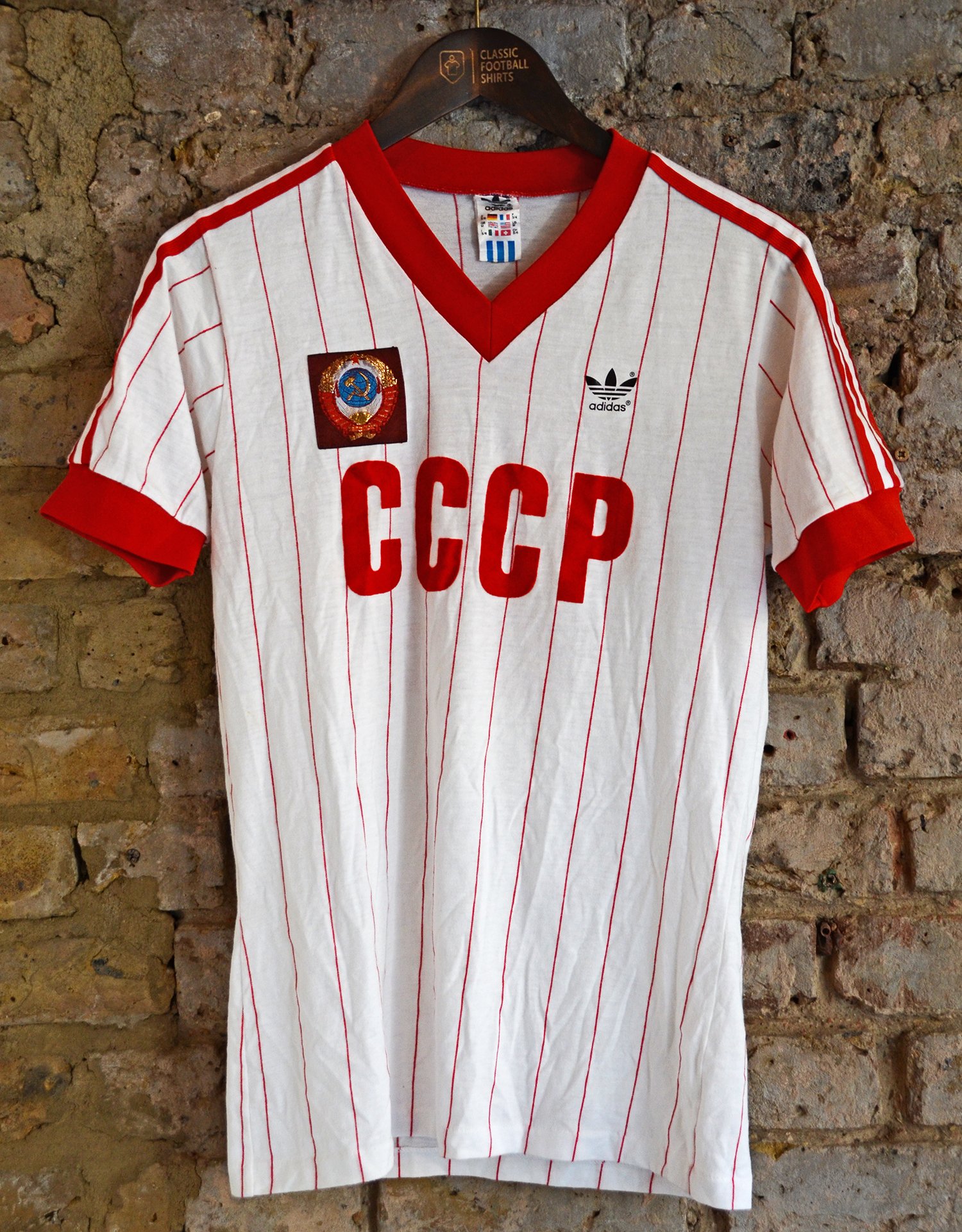 Figura precisamente Naufragio Classic Football Shirts on Twitter: "CCCP x Adidas https://t.co/ZYk0by7o9r"  / Twitter