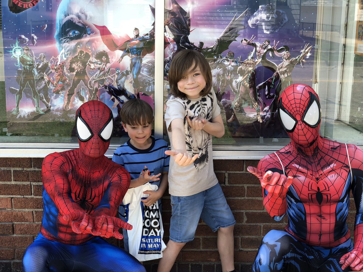 Deacon_Hayward's tweet photo. Free comic book day! #Marvel #SpiderMan #peterparker #AvengersInfinintyWar #childactor #childmodel #brothers #FreeComicBookDay #weekendvibes https://t.co/N5DMR5Fst2