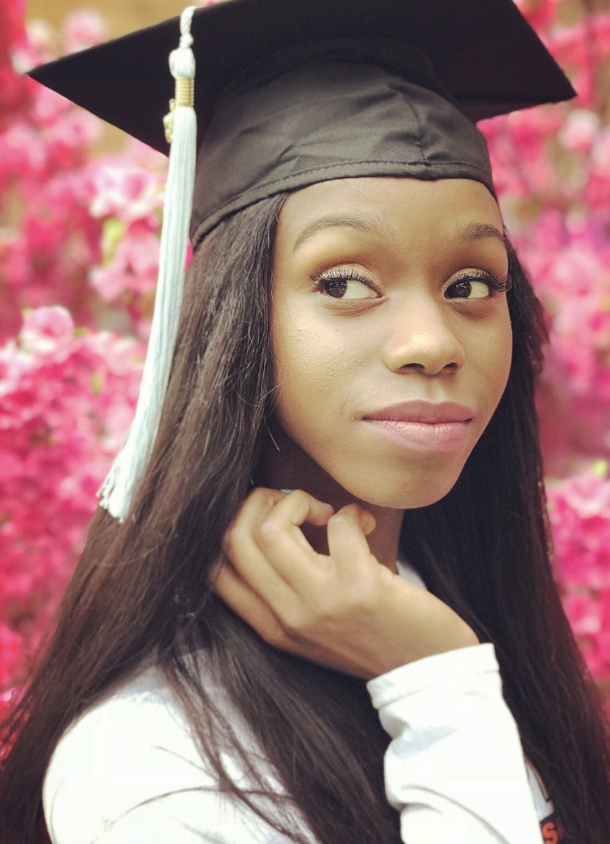 UTTylerWBB's tweet photo. Join us in congratulating DyβSeana Carpenter, who graduated today with a degree in Psychology!
#PatriotFamily | #UTTyler18 π https://t.co/mZiMD3UbvJ
