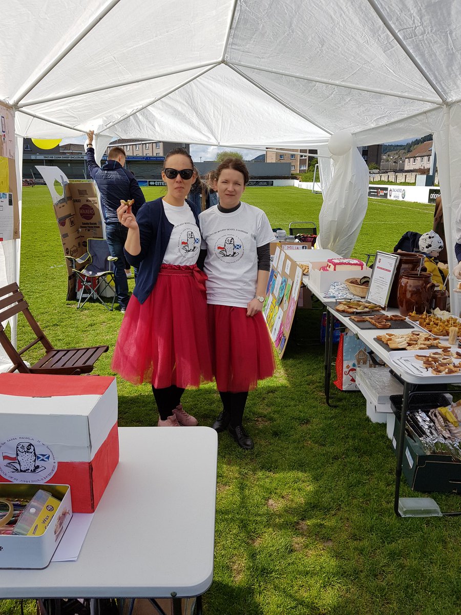FraserZosia's tweet photo. More great shots from Polish Heritage Day  a very windy day in Inverness  @PLinEdinburgh #PolesinUK https://t.co/qyVxxIJMRo