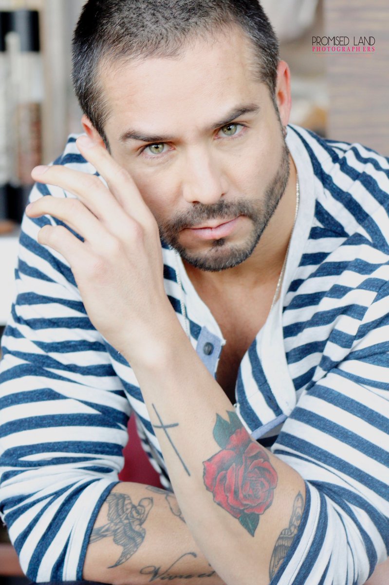promisedland_ph's tweet photo. Hola familia.... les contamos que hicimos fotazas con @JoseRon3 ya nos siguen en Instagram!!! síganos!!! https://t.co/0KbawCpCA0