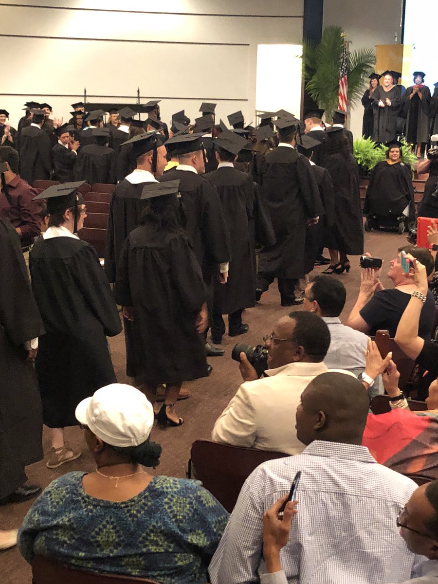 hccchan's tweet photo. #HCCProud to celebrate and honor our #VASTAcademy graduates! You have earned this day! #WeAreHCC #HCCgraduation2018 https://t.co/bEcBaJMSR6