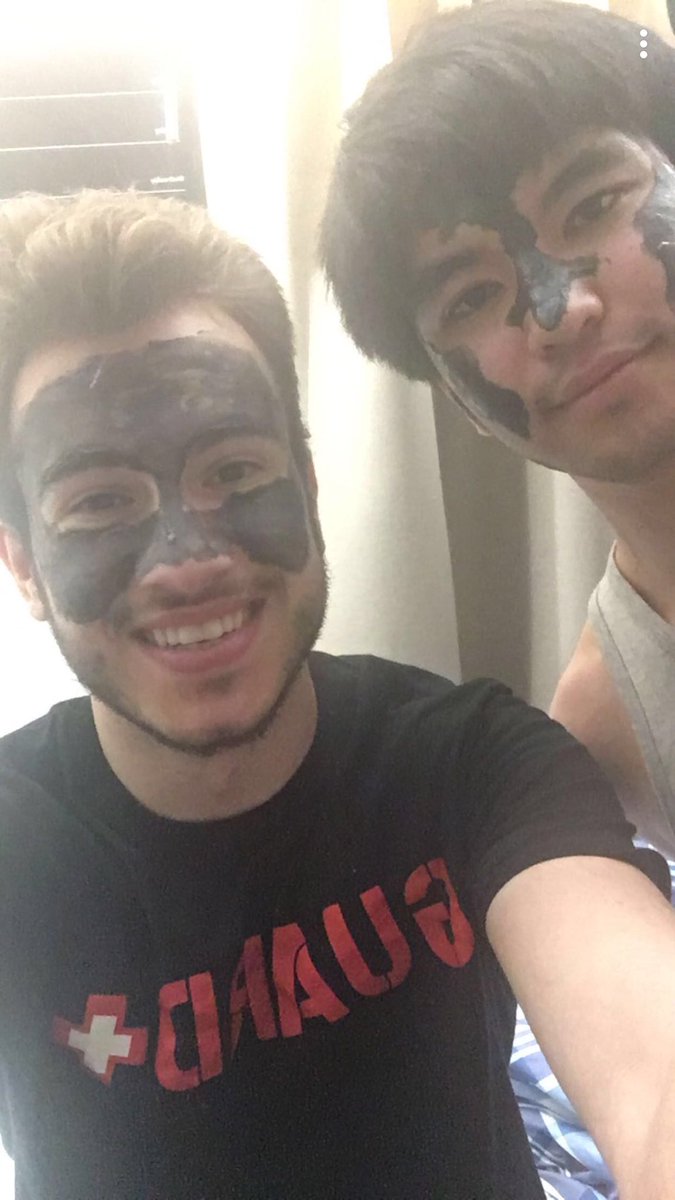 Ryan00P's tweet photo. Happy b day to this sexy dad. Hope it’s a good one buddy @SenseiToyota https://t.co/JHLtmnol7i