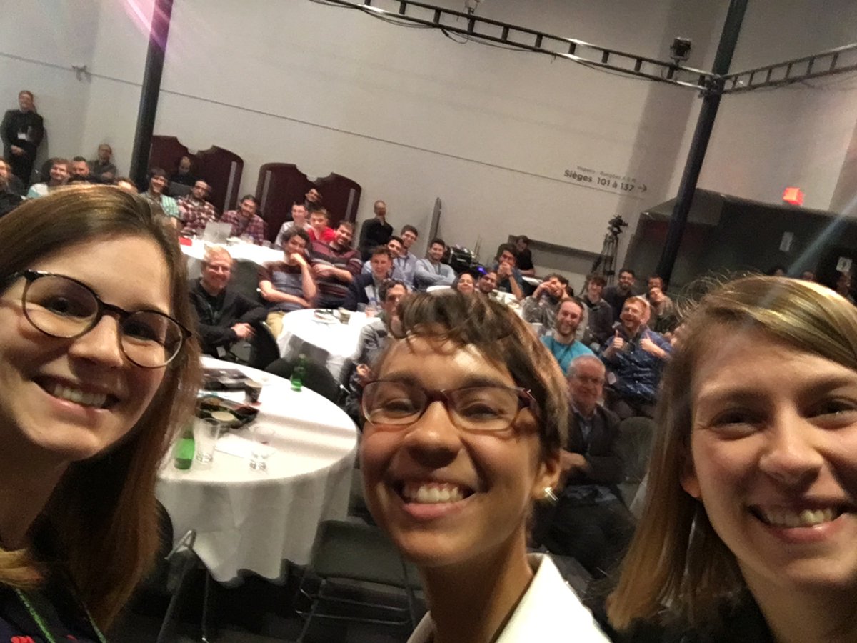 WIPC2018's tweet photo. 🎉@Sophie_Rochette , Maude Lizaire et @m4rieeve ont présenté le programme de la conférence au colloque de l'@IQ_USherbrooke !
#FemmesenPhysique #selfie #FEPC2018 #conference https://t.co/KFp0yYznPD