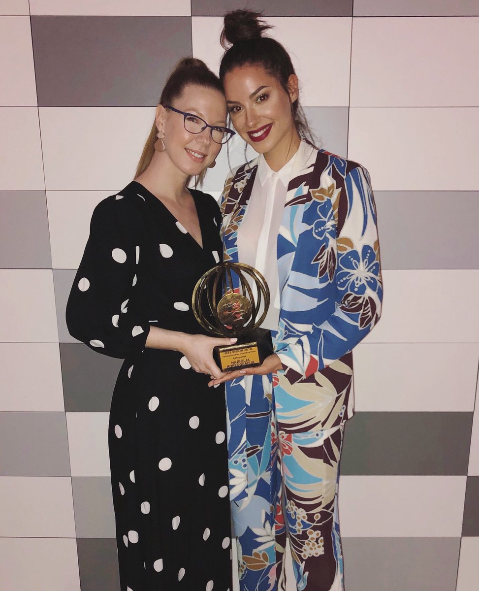 MissSaraJo's tweet photo. Kruna trogodišnje saradnje i prijateljstva! ♥️🎯
Spot za #NemamVremenaZaTo osvojio nagradu za najbolju koreografiju na regionalnom festivalu muzičkih spotova #MTSVISION 👯♀️ Woop woop 🎉
Hvala svima koji su glasali 🙏🏻 https://t.co/zQ0TrTtmnP