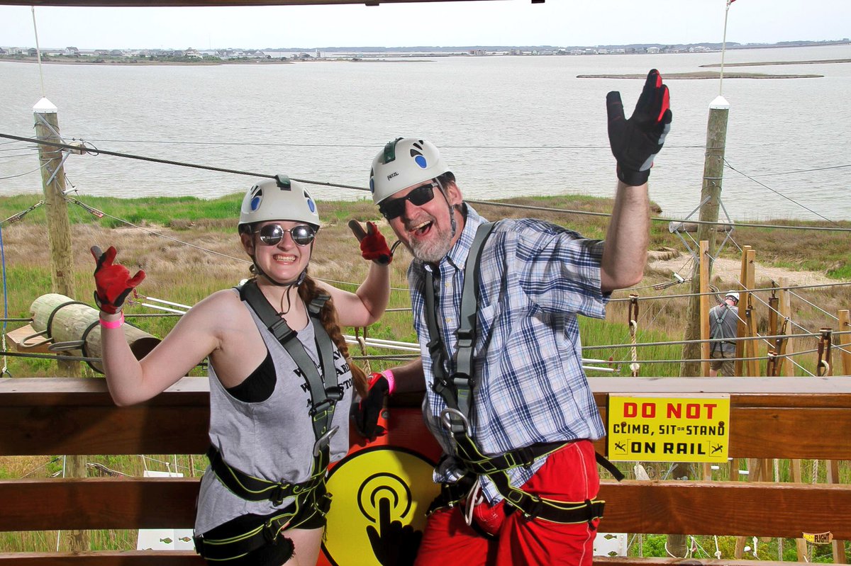 KatMHardy's tweet photo. Conquered my fear of heights and got some battle scars to show for it! I’m a spider monkey now https://t.co/iOxskzXWm3