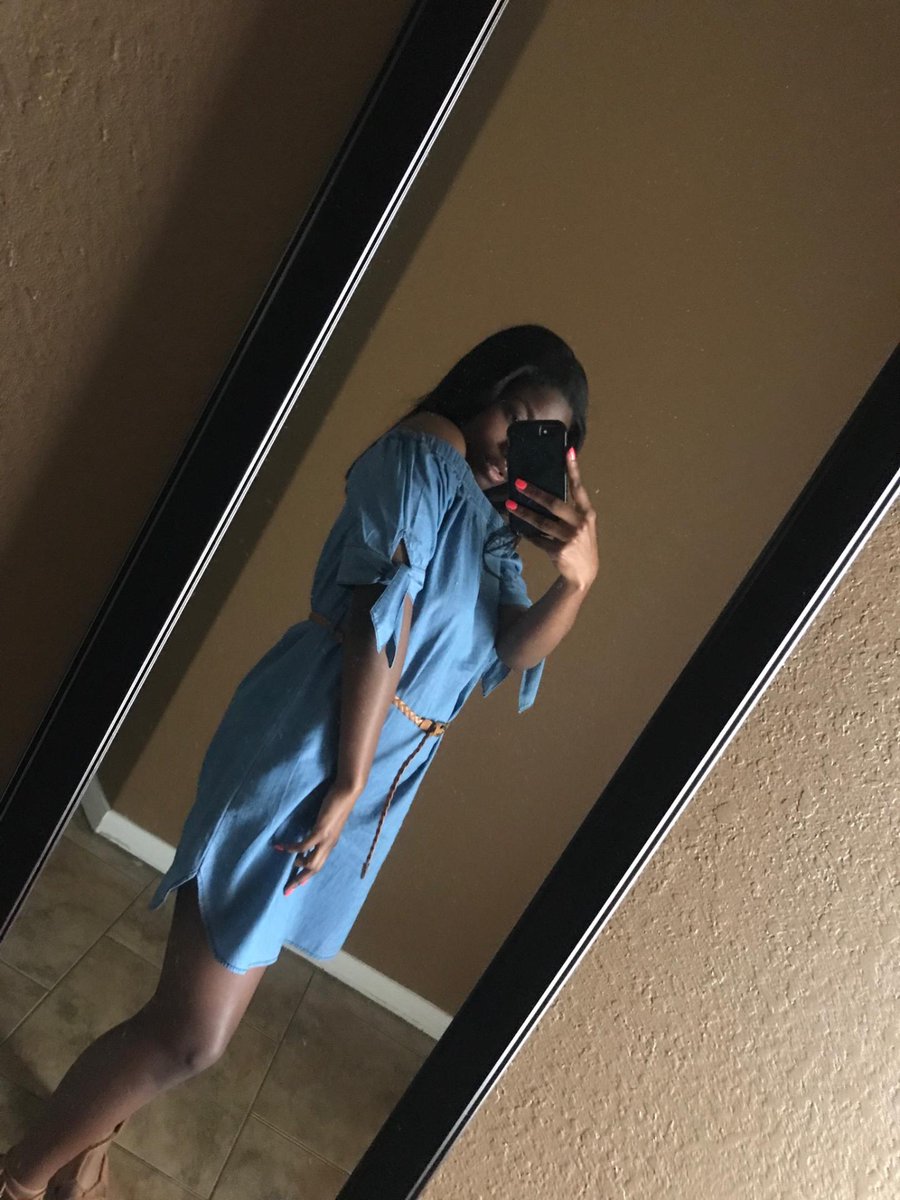_C2chill_'s tweet photo. #Texasliving #Alabamaraised https://t.co/qWfeXrbFWF