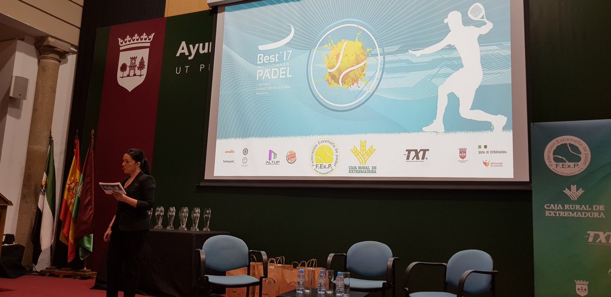 fexpadel's tweet photo. #best17 Comienza la gala @DXTextremadura @Ayto_Plasencia https://t.co/wReLcPuwFb