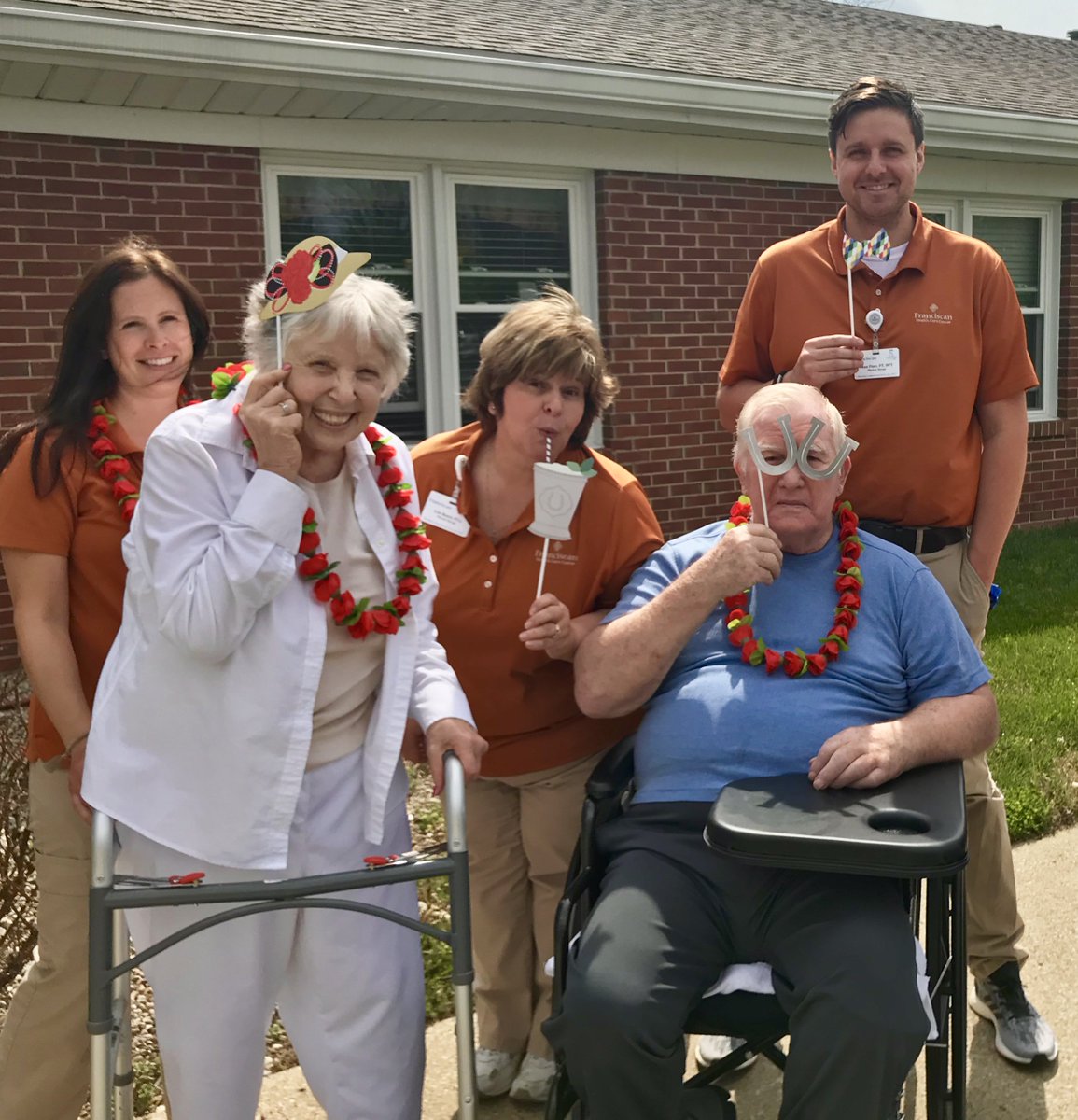 SynchronyRehab's tweet photo. The sun shines bright on #MyOldKentuckyHome. Its #Derby week in #Louisville and there is no better time to be outside, enjoying this fun, beautiful time of year. #Franfamily @FranciscanHCC https://t.co/K5Vg2MJzwS
