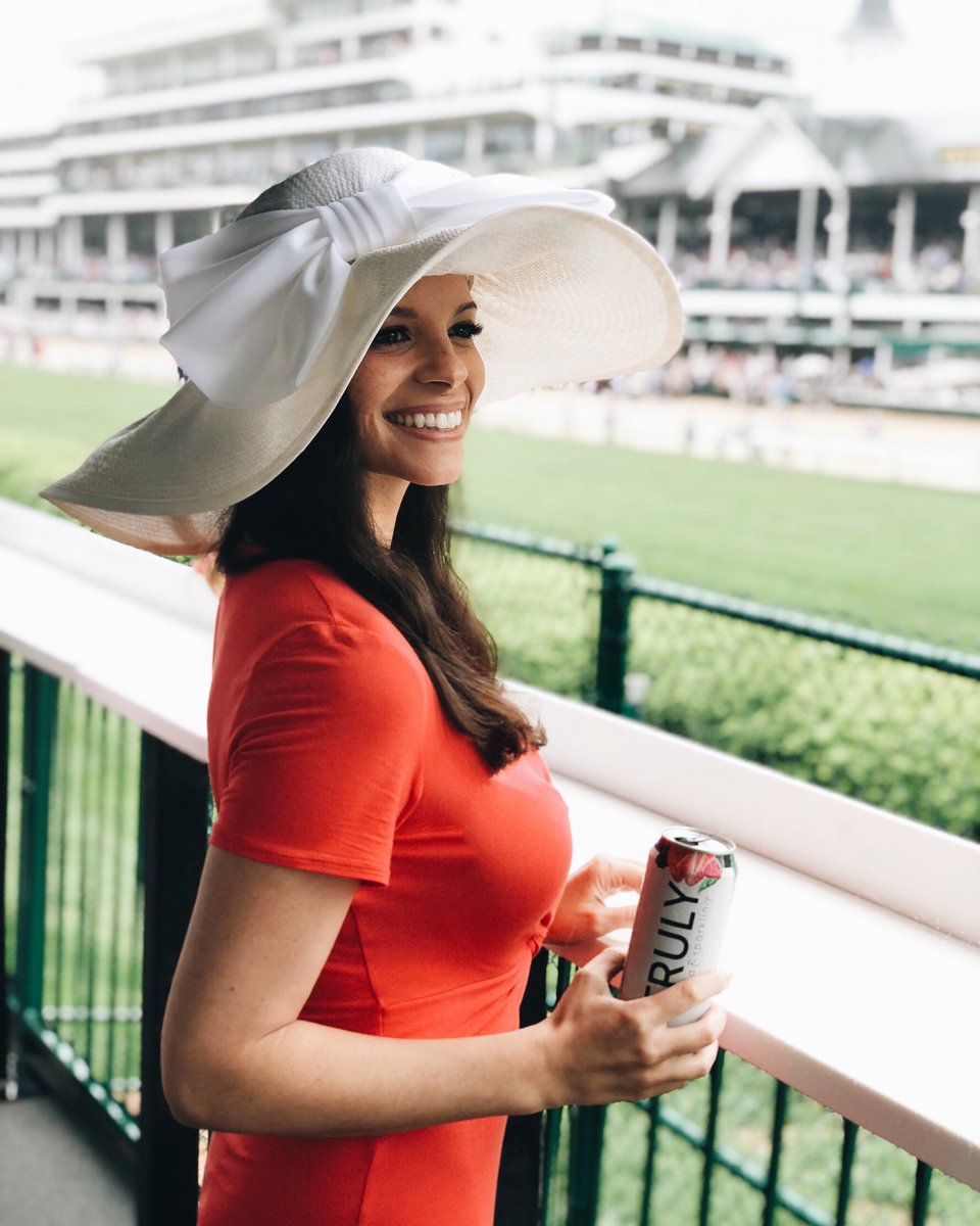 aepitrop's tweet photo. On this day, 30 years ago, I received one of the best Mother’s Day gifts I could ever ask for - my beautiful baby girl was born and has blessed me ever since. I am so proud of the beautiful young woman you have become! #trulyspikedandsparkling https://t.co/if0g8yiD3j