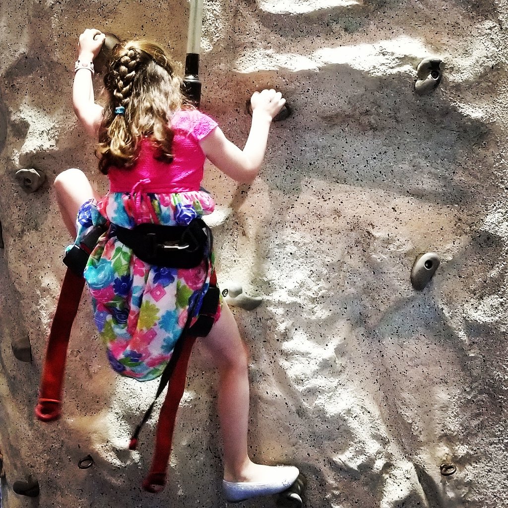1776Travel's tweet photo. Princess climbing shoes. #princessclimb #kidsclimb #rockwall #travelblogger #travelwithkids #kids https://t.co/4JA2mzYp0b