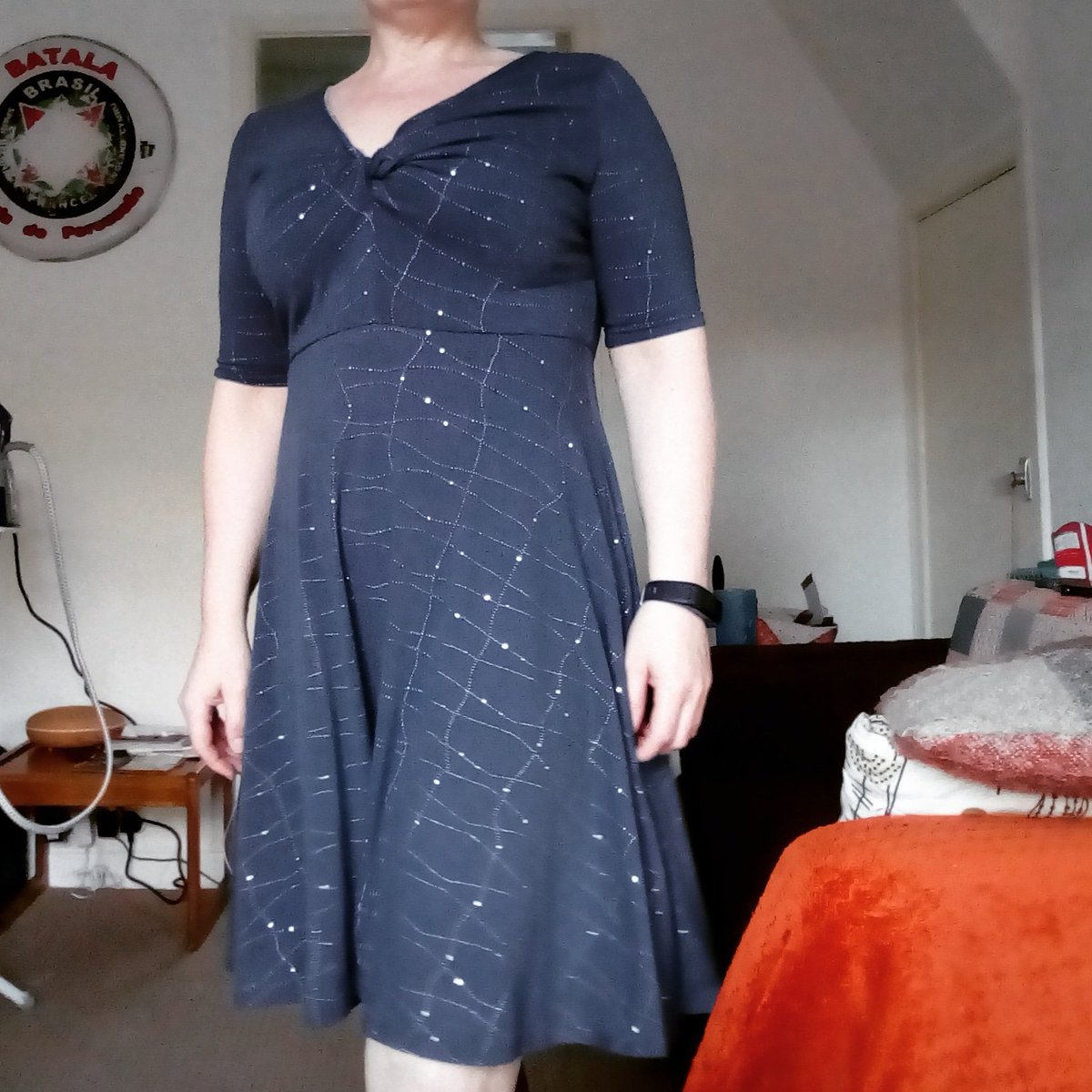 thatssewgood's tweet photo. What has everyone been up to today? I have been #SewingJoni, got a neckline issue but will sort that tomorrow! @tillybuttons #mmmay18 #craftaday https://t.co/HRVW5Dh3sj