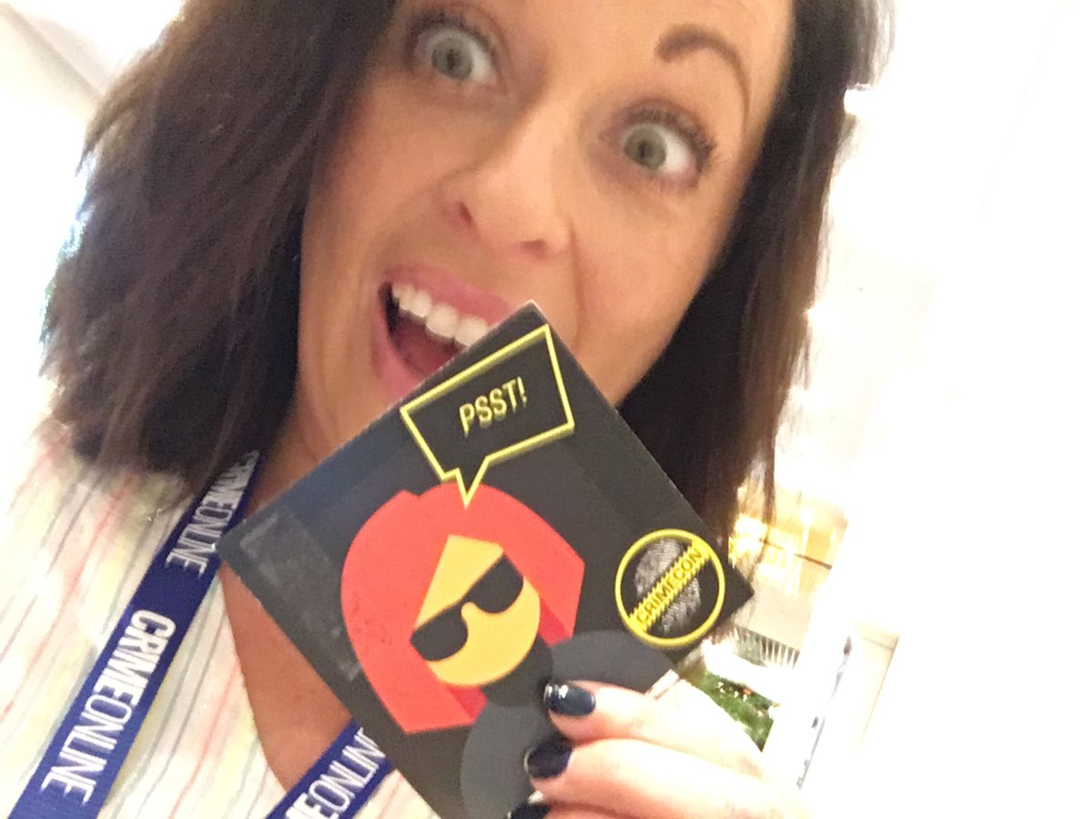 Runnergirl1007's tweet photo. Whaaaaaaat!??!?! I found another one! Two!! #CCInformant #CrimeCon2018 https://t.co/wnQKHITJq5