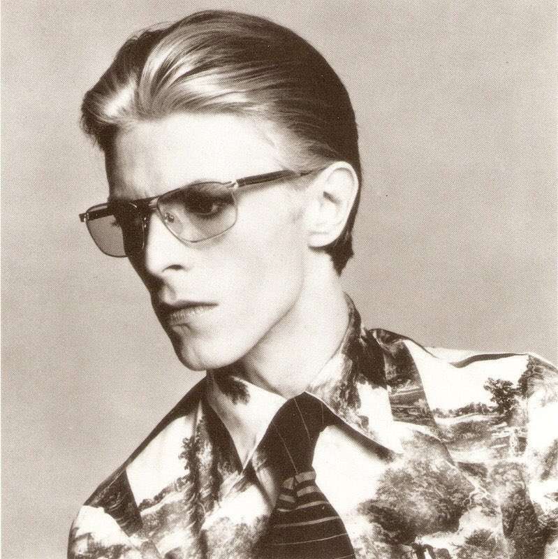 davidbowie_news's tweet photo. David Bowie, 1975 by Steve Schapiro. https://t.co/jSun3tksee