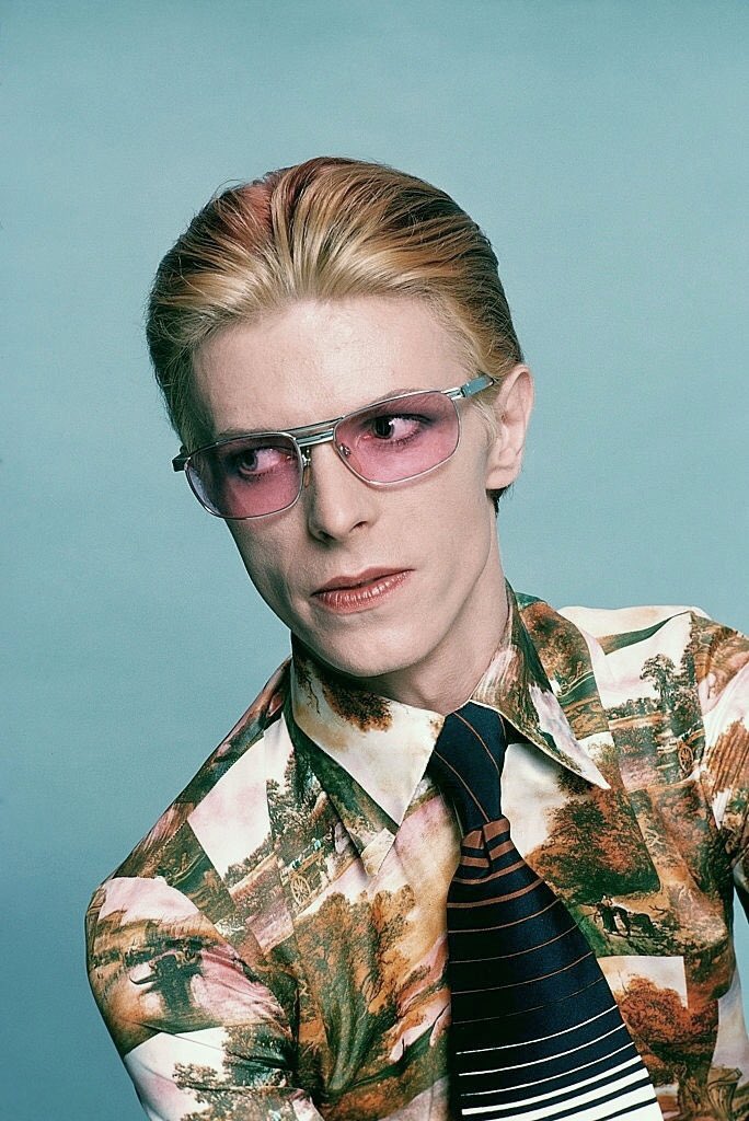davidbowie_news's tweet photo. David Bowie, 1975 by Steve Schapiro. https://t.co/jSun3tksee