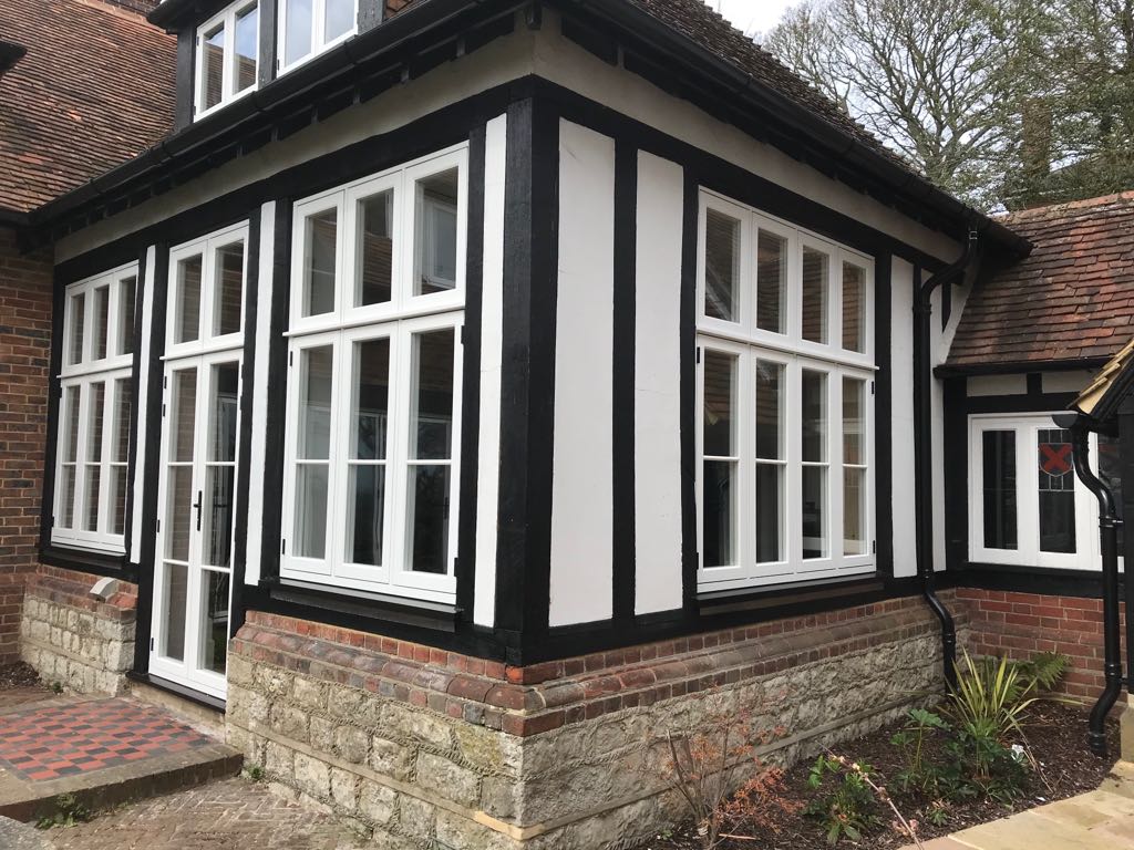 DWLWindows's tweet photo. At this property near Maidstone, Kent, we supplied and installed ‘Tudor look’ Residence 9 windows and doors with astragal bars. We also installed our Smart Visofold 6000 bifolding doors. #Residence9 #Windows #Tudor #Smart #BifoldDoors #Sliders #GreatFinish #Fitterwork https://t.co/OfmodiAg7d