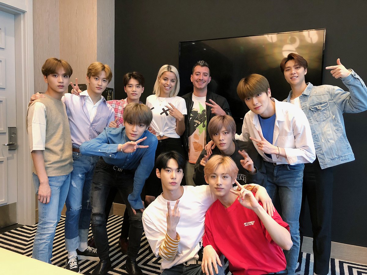 NCTPT_'s tweet photo. [ #TWITTER ] 040518 - Atualização do twitter dos NCT 127 com Mike Daley.

''#NCT127 #LA 
#MikeDaley''

- Park https://t.co/6TAFdJzvRq