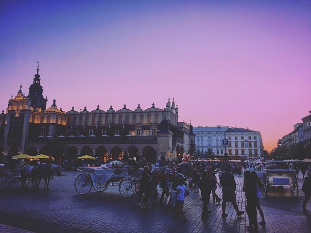 ramseyselim's tweet photo. A city break in one of the most beautiful cities we’ve been to yet!
Location| KRAKÓW 🇵🇱 .
・・・
#krakow #kraków #polska #poland #europe #world #polandsights #polandways #pocztowkazpolski #passionpassport #vscopoland #igerspoland #igers #vsco #ig_e… https://t.co/euNFsLHae0 https://t.co/Vo8xpdXxlf