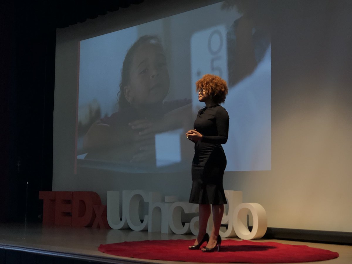 TEDxUChicago's tweet photo. .@MissKelleyOhh speaks about her work to teach students about STEM at #TEDxUChicago https://t.co/ZCTmAIY1D1