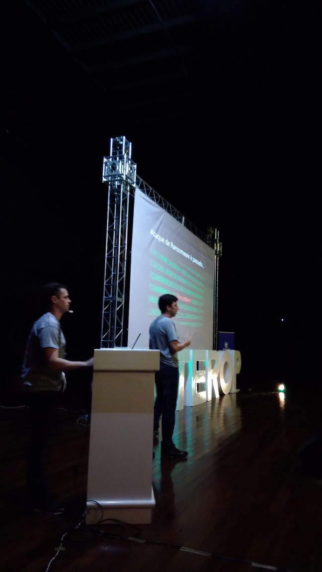 Unijui's tweet photo. Pra encerrar o dia tem palestra sobre segurança na web. #InteropX #Unijuí https://t.co/zPUDIcnrqA