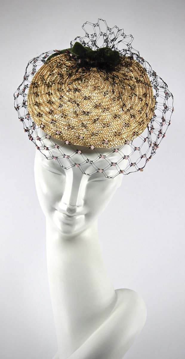 DorothyMorant's tweet photo. Hand stitched straw braid percher with velvet ribbon and vintage veiling https://t.co/J59NQwdFHw