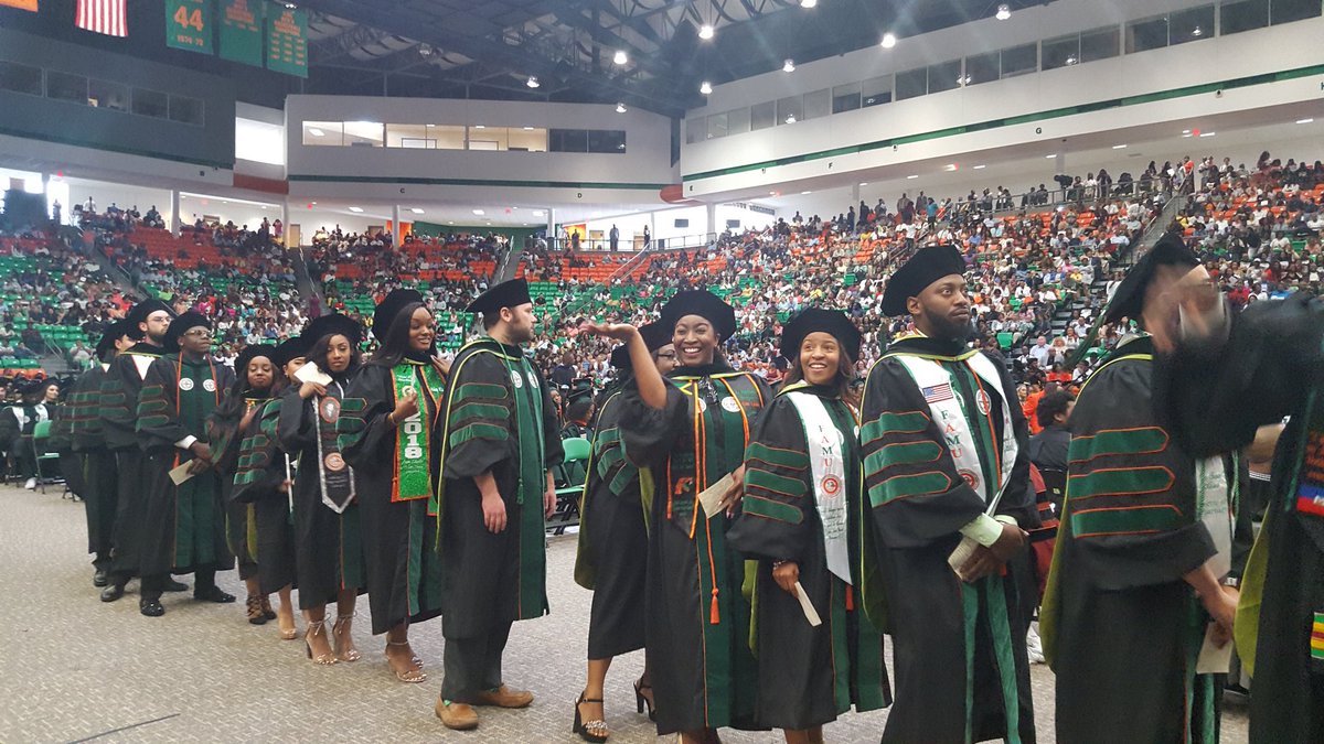 FAMU_1887's tweet photo. Oh happy day for #FAMUgradSpring18 graduates! https://t.co/8NOvnFf6Rp