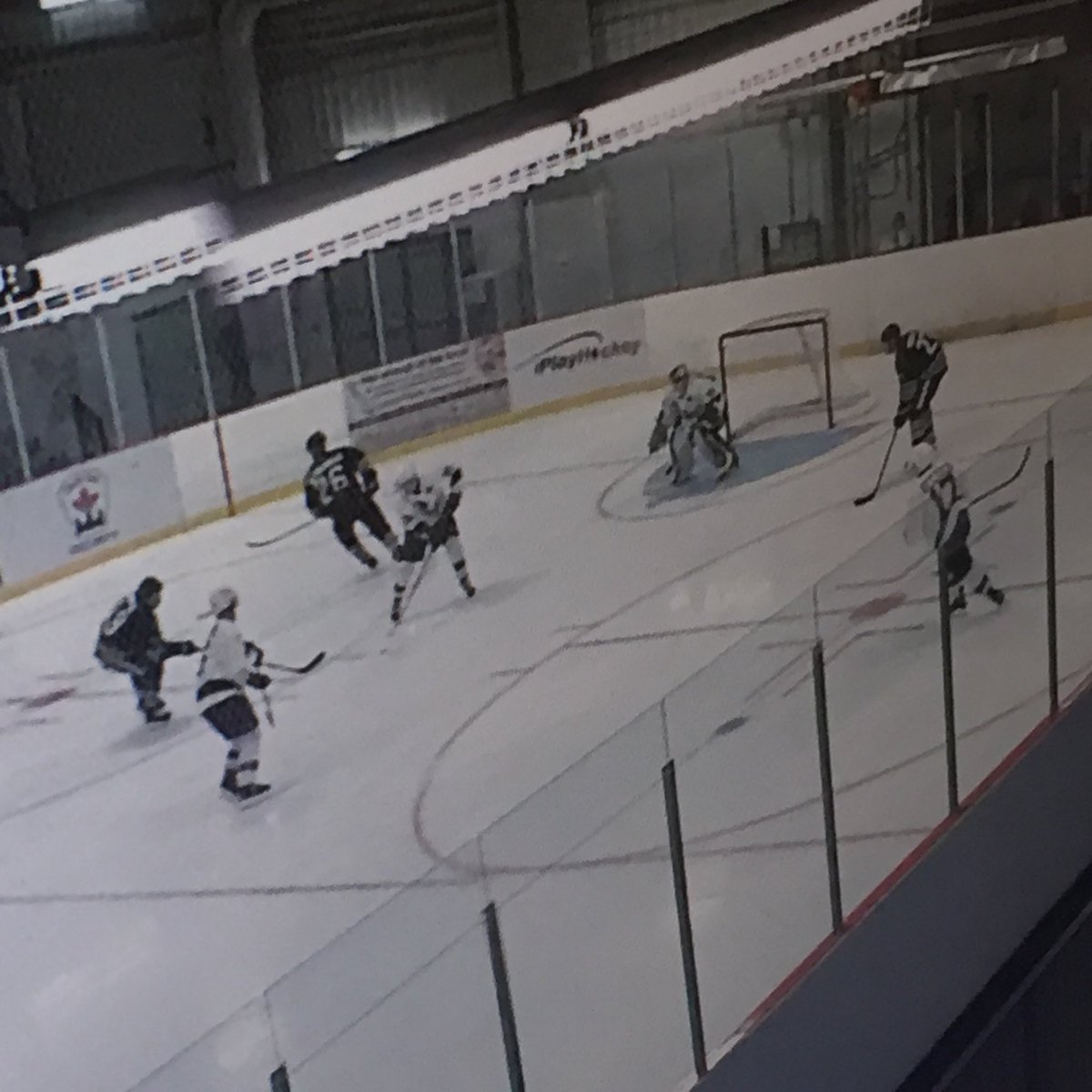 MommaZdo's tweet photo. Shout out to @EddieZdo playing in Ottawa for OJS against NHL alumni #@CJHL_FPC https://t.co/K8LvGOMzEb