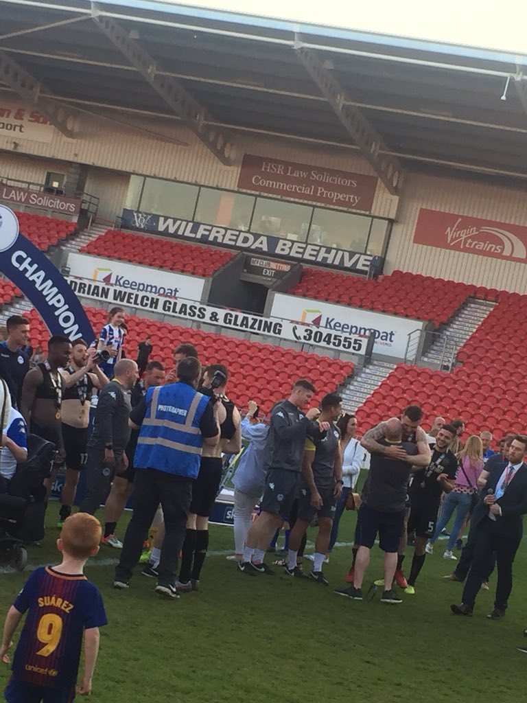LydiaWoolham's tweet photo. Blue and white army 💙⚽️ @LaticsOfficial https://t.co/eTNK76YOKb