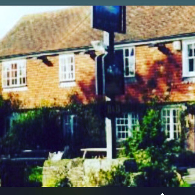 andychef1875's tweet photo. Really pleased to be handing over the reins at the Half Moon Inn to Johnny Stanford -I’m sure he’ll take things onwards and upwards. Two AA Rosettes on my last day was a nice touch! Looking forward to my next challenge at East Sussex National @eastsussexnationalresortspa https://t.co/ss3xS1oIvf