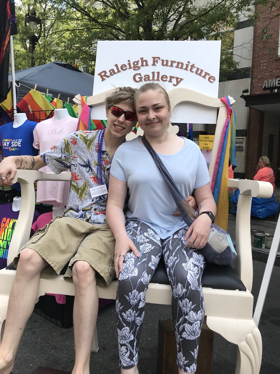 KaylaFlake1's tweet photo. Went to #OutRaleigh today and my heart rate only reached 180 💙 
#POTS #LGBT #HRC #HumanRightsCampaign #RaleighNC #WakeCountyNC #LetEqualityBloom #PosturalOrthostaticTachycardiaSyndrome #DysautonomiaAwareness https://t.co/tHcYhDIHXO