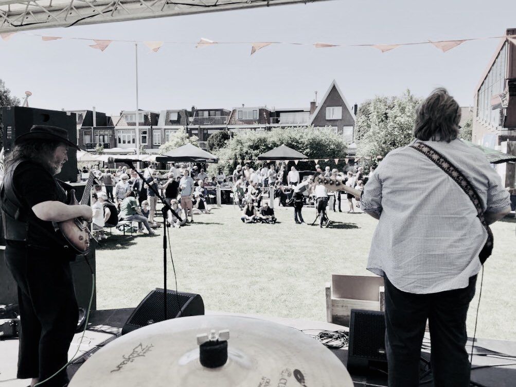 brrjames's tweet photo. Big thanks to the fabulous organisation and to all the crowd for making this a great day! 🎶🎸 https://t.co/lRPXw0APHZ