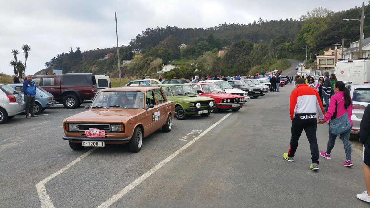 TurismoVicedo's tweet photo. Hoy recibimos la visita en la playa de Xilloi del I Rally #ClubClasicosViveiro

#OVicedo #Rally #Coches #Car #Voitures #Clásicos #Classic #Classiques #Motor #Moteur #Actividades #Playa #Praia #Beach #Plage #Xilloi #Buentiempo #NiceWeather #BonTemps #AMariñaLucense #Lugo #Galicia https://t.co/vn093JoAra